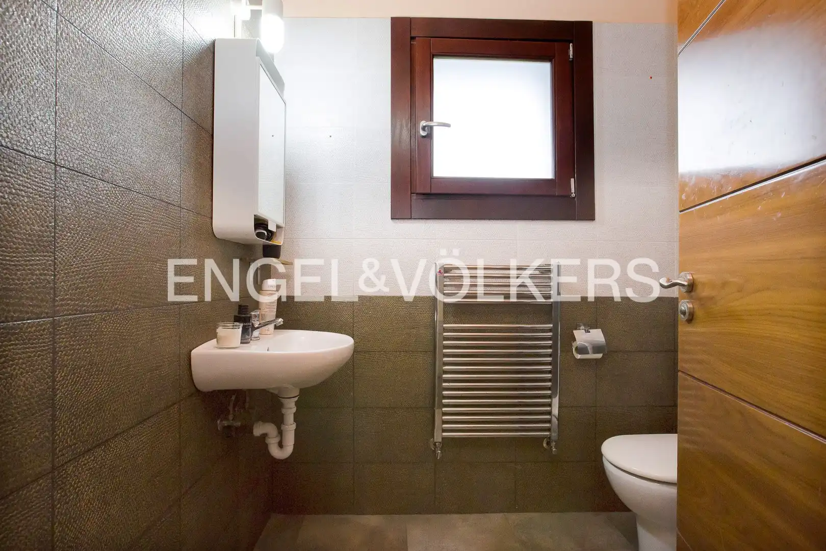 Detached homes for sale in Eguzkitza Bidea, Berango
