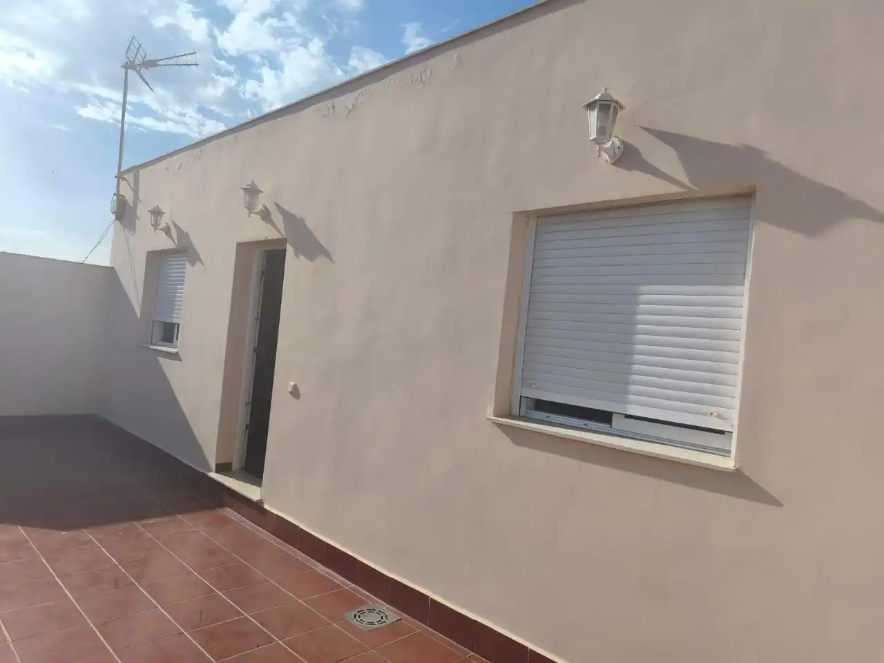 Exterior view of Flat for rent in San Lorenzo
