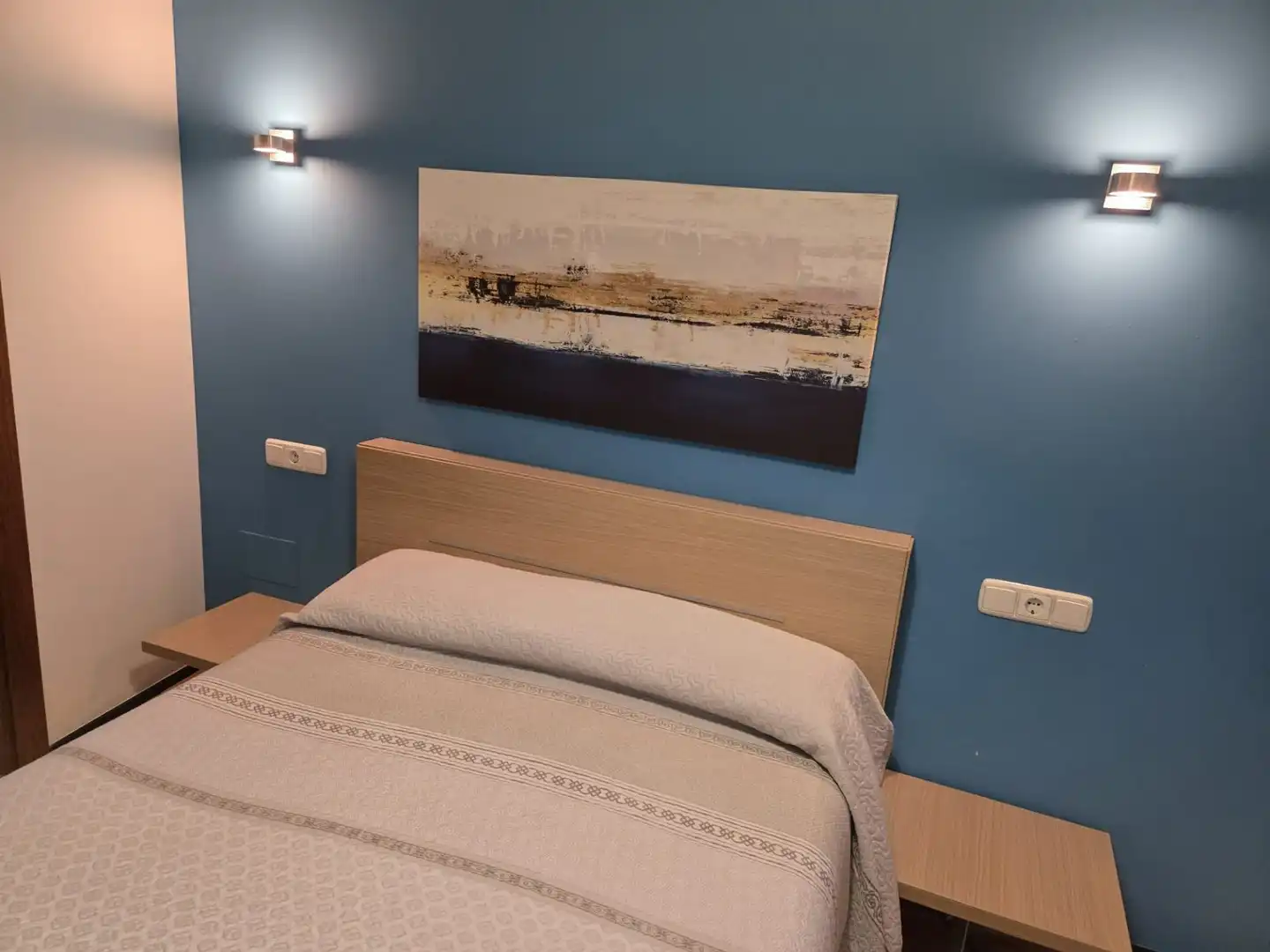 Schlafzimmer von Country house zum Verkauf in Campezo / Kampezu mit Möbliert