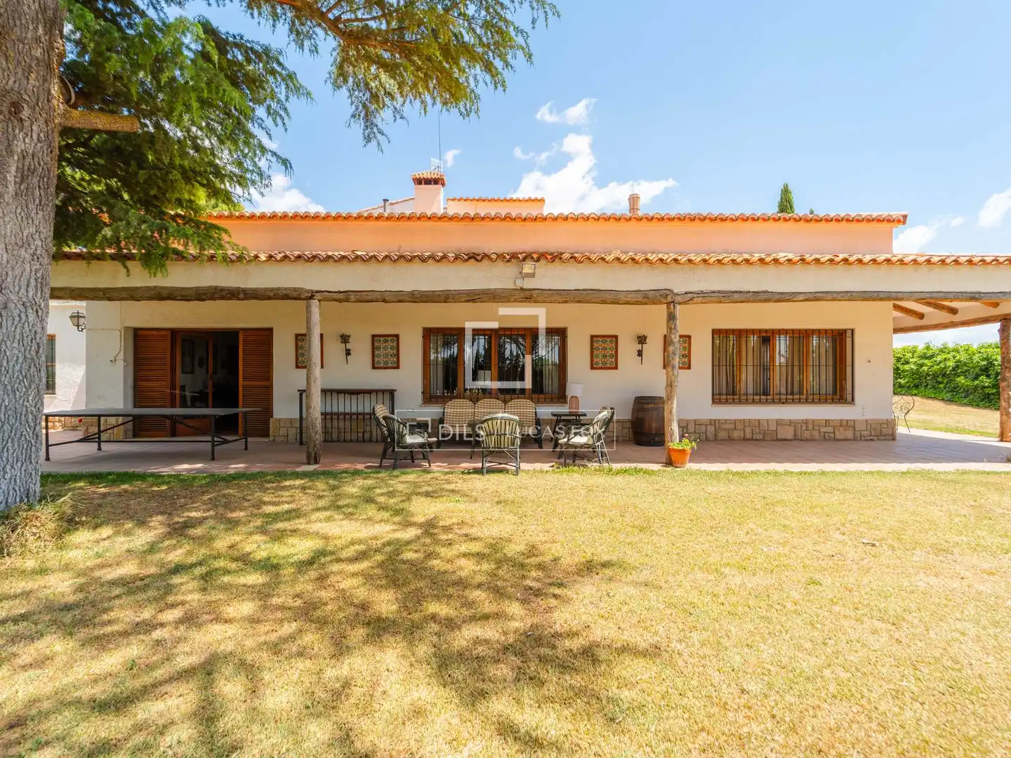 Jardí de Finca rústica en venda en Requena amb Calefacció, Jardí privat i Terrassa
