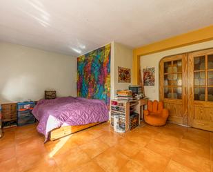 Bedroom of Apartment for sale in  Madrid Capital