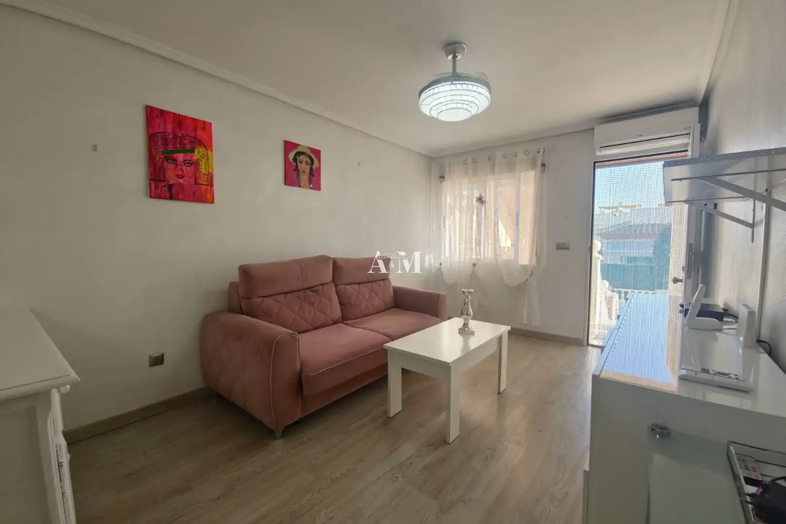 Sala d'estar de Planta baixa de lloguer en Orihuela amb Aire condicionat, Calefacció i Jardí privat