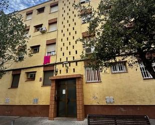 Vista exterior de Pis en venda en Sabadell amb Calefacció