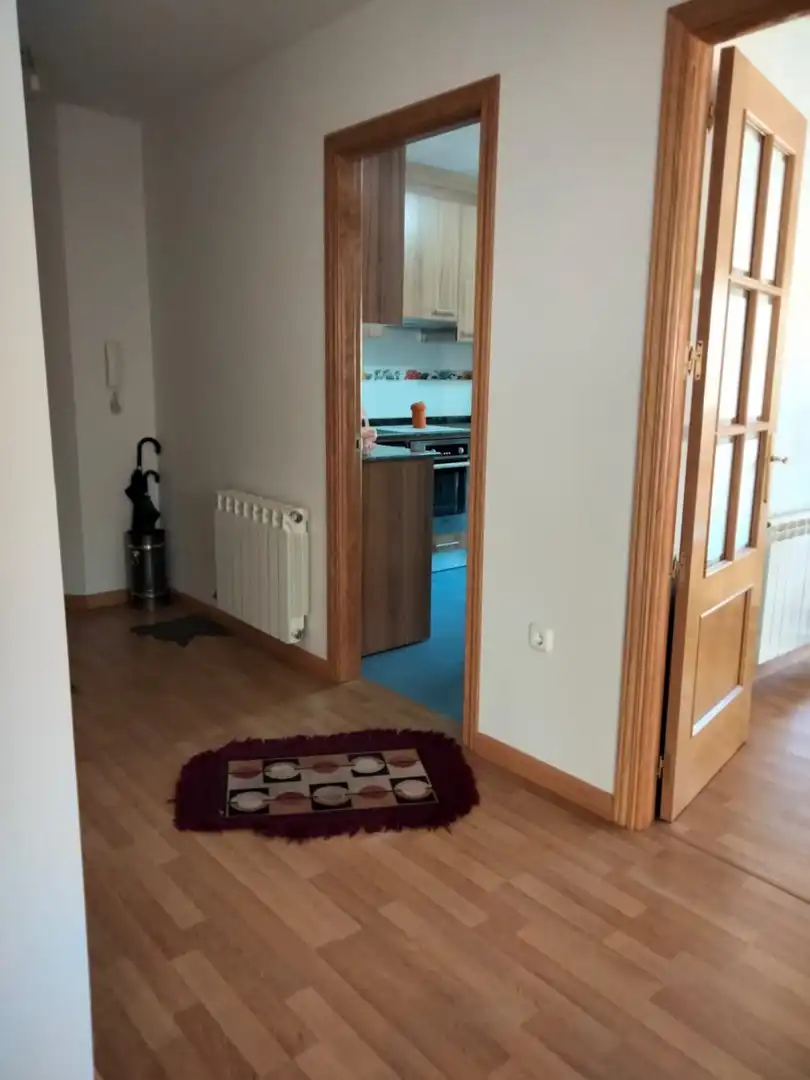 Piso en venta en Valderas con Parquet, Amueblado y TV