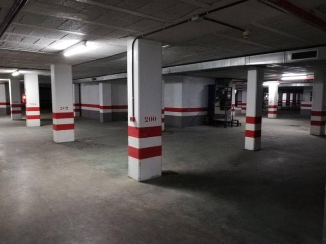 Garaje en Venta en Cardenal Bueno Monreal en Bami - La Estrella