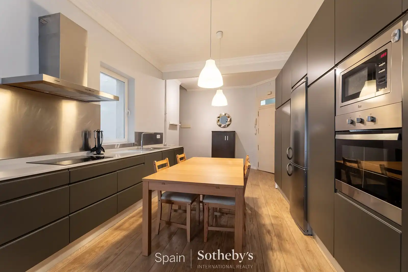 Cuina de Apartament en venda en Madrid amb Aire condicionat, Calefacció i Terrassa