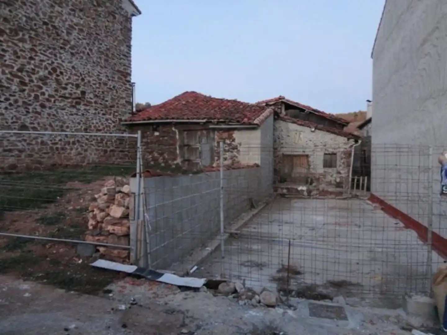 Vista exterior de Residencial en venta en Riocavado de la Sierra