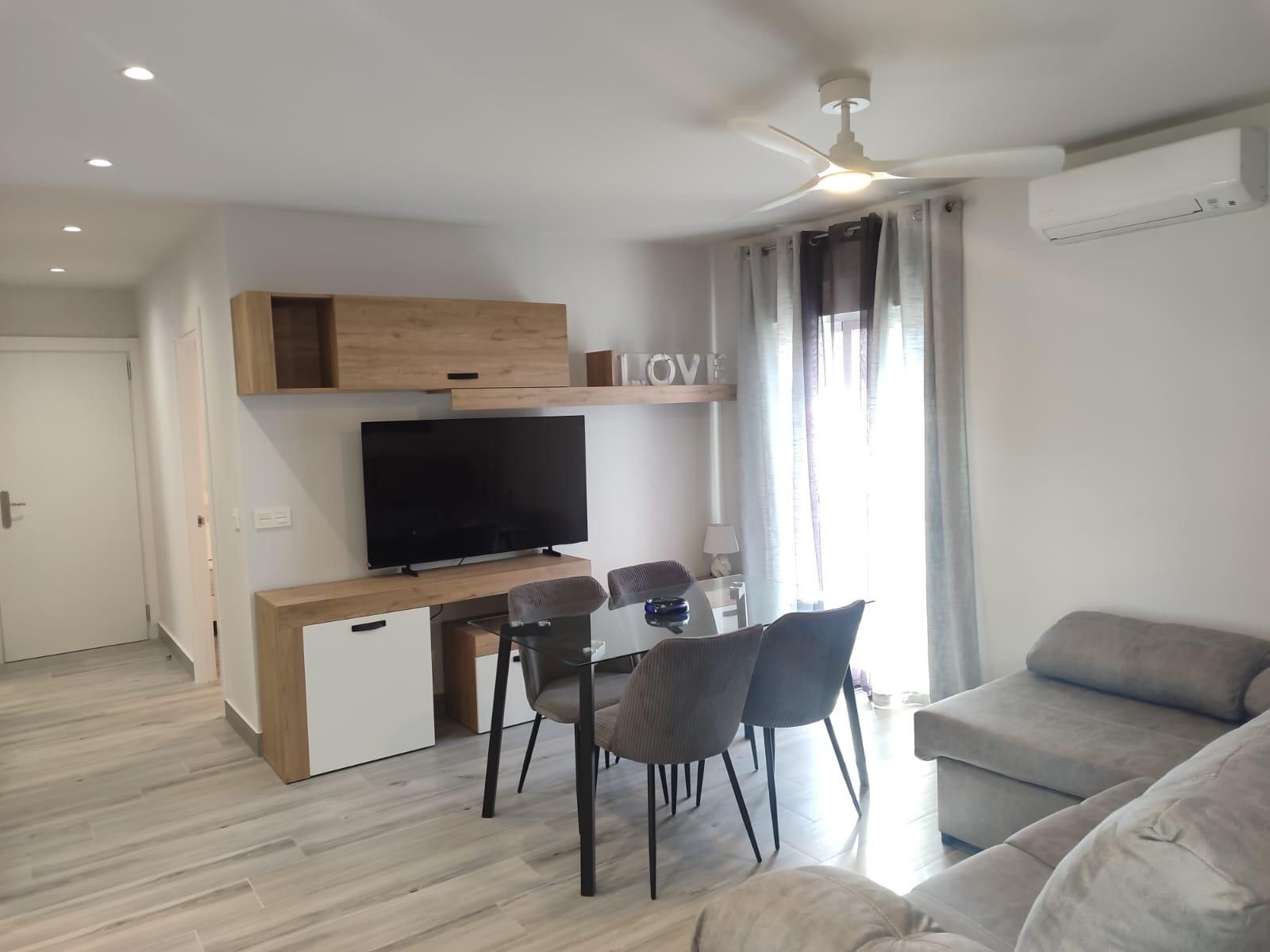 Living room of Flat to rent in  Granada Capital  with Air Conditioner
