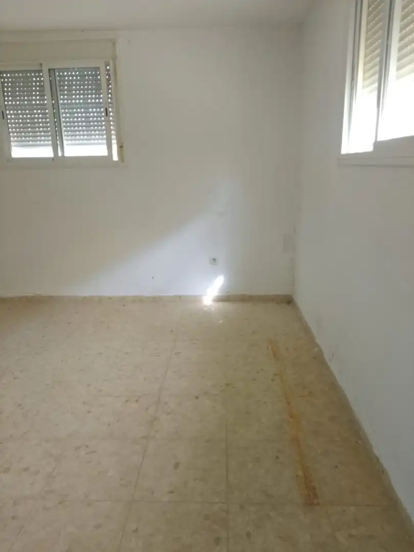 Habitación de Casa o chalet en venta en Dos Hermanas con Jardín privado, Terraza y Balcón