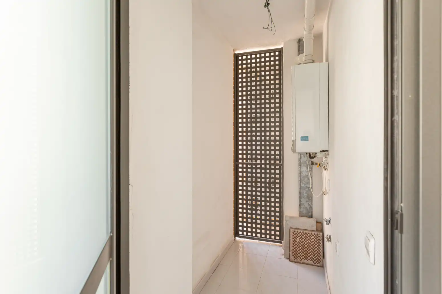Piso en venta en  Pamplona / Iruña con Calefacción, Jardín privado y Parquet