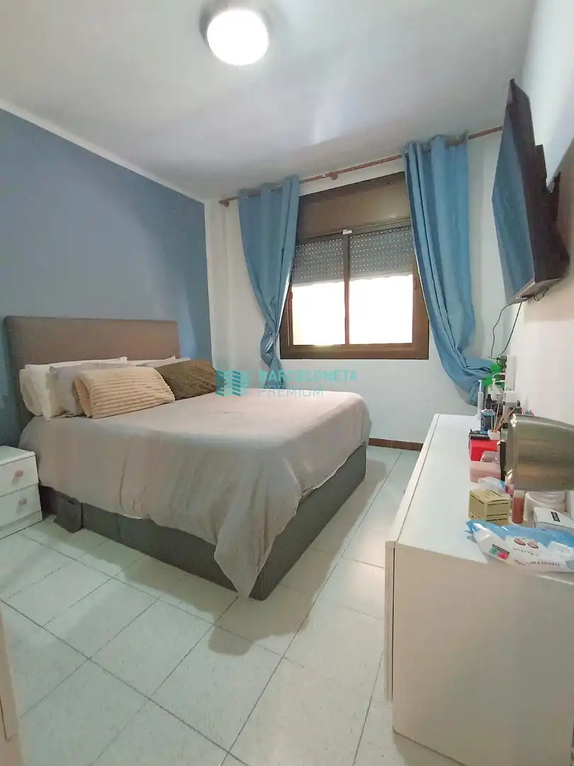 Habitación de Piso en venta en Barcelona con Calefacción, Terraza y Alarma