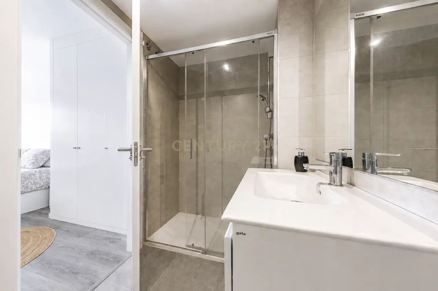 Baño de Piso en venta en Sant Pere de Ribes con Trastero, Horno y Microondas