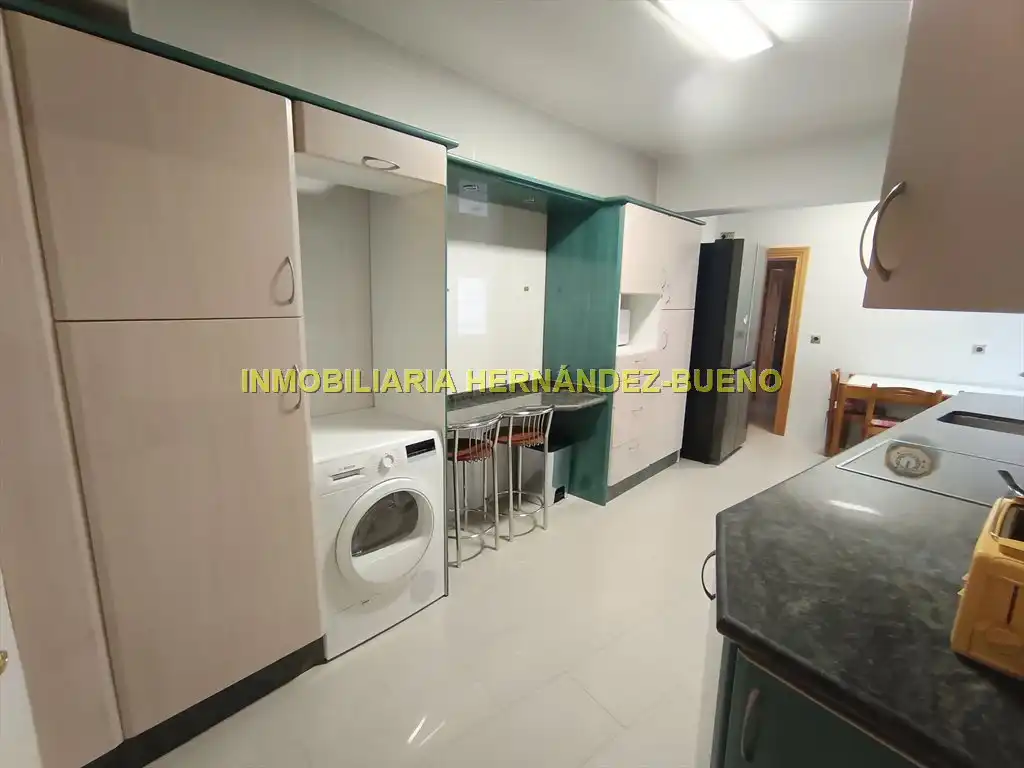 Cocina de Piso de alquiler en Salamanca con Calefacción, Amueblado y Balcón