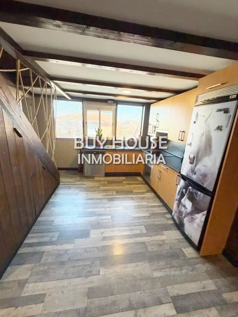 Dúplex en venta en Ugena con Aire acondicionado, Calefacción y Amueblado