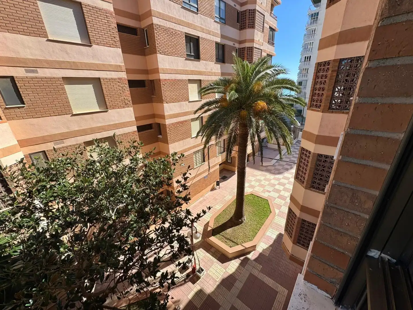 Außenansicht von Wohnungen zum Verkauf in Benicasim / Benicàssim mit Terrasse, Möbliert und Gemeinschaftspool