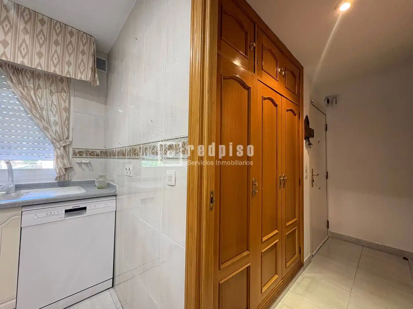 Bedroom of Houses for sale in Tres Cantos  with Air Conditioner, Heating and Parquet flooring