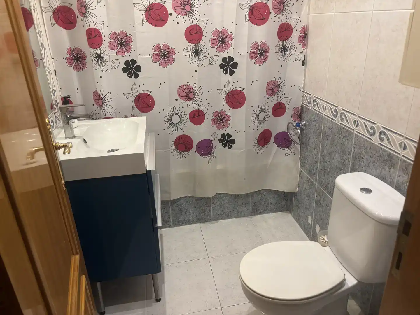 Bany de Casa o xalet de lloguer en  Murcia Capital amb Aire condicionat i Balcó