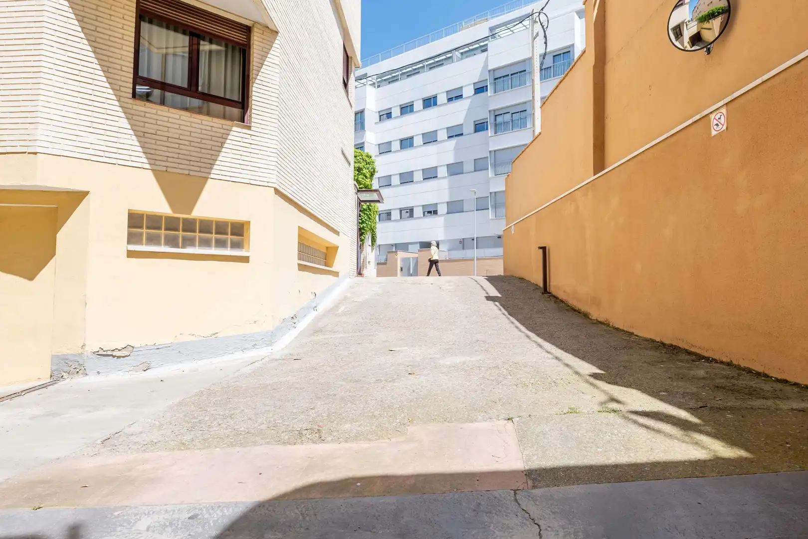 Exterior view of Duplexes for sale in Zaragoza  with Air Conditioner, Heating and Private garden
