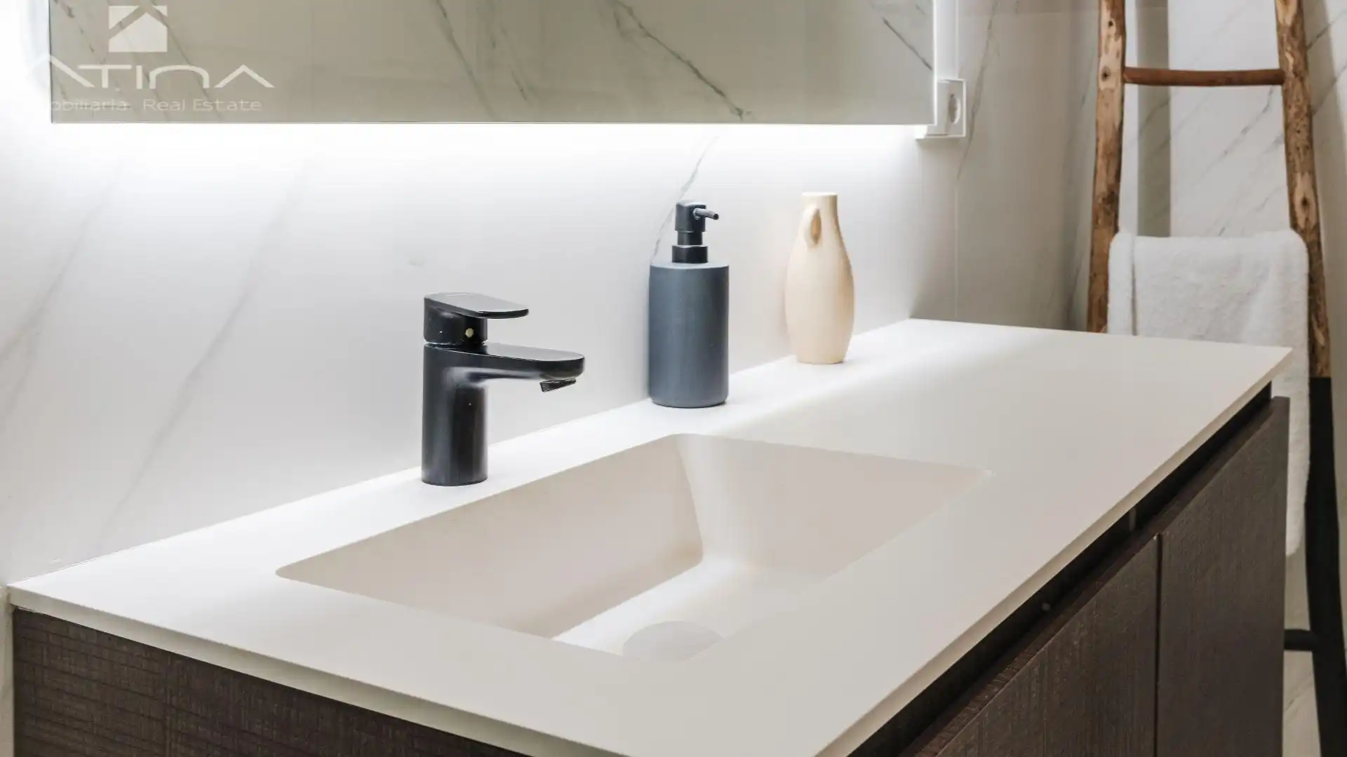 Baño de Ático en venta en Jávea / Xàbia con Aire acondicionado, Calefacción y Jardín privado
