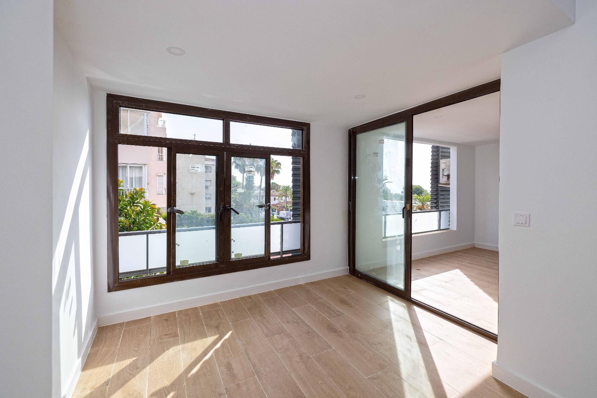 Bedroom of Flat for sale in Benalmádena  with Air Conditioner and Terrace