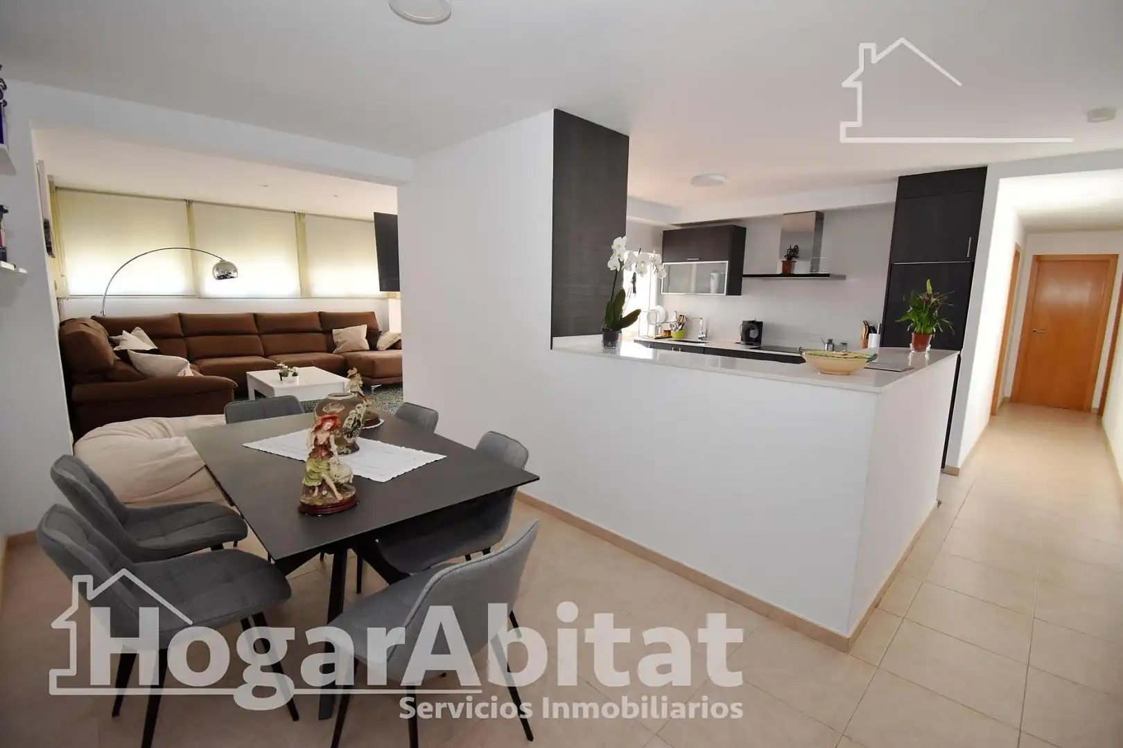 Wohnzimmer von Dachboden zum Verkauf in Burriana / Borriana mit Klimaanlage, Heizung und Terrasse