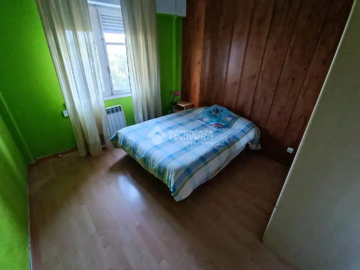 Habitación de Piso en venta en Zaragoza con Calefacción