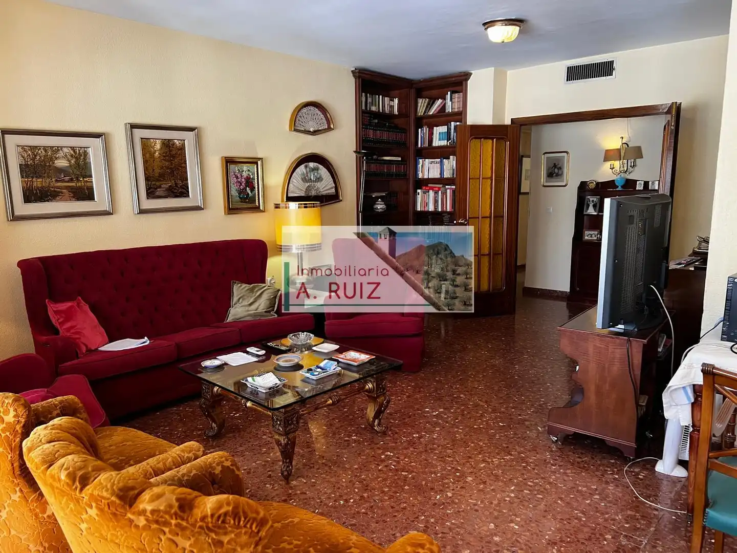 Piso con ascensor en venta en Priego de Córdoba