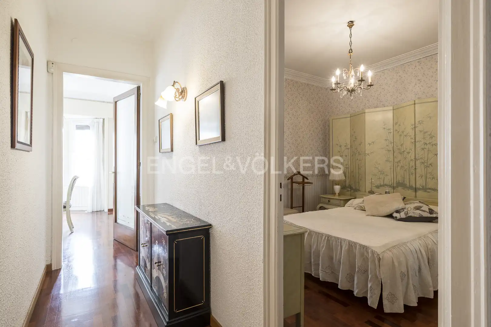 Bedroom of Flat for sale in Barcelona  with Heating, Parquet flooring and Furnished