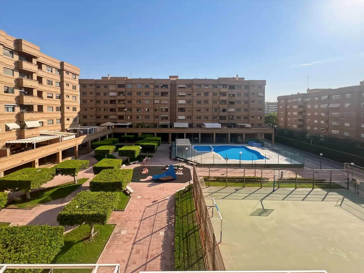 Piscina de Piso de alquiler en Castellón de la Plana / Castelló de la Plana con Aire acondicionado, Amueblado y Balcón