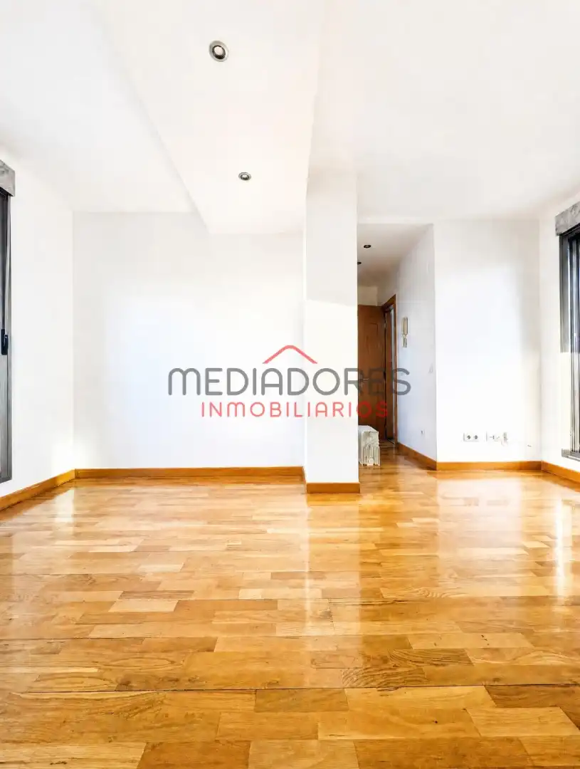 Ático con piscina en venta en Avenida de la Gran Vía del Sureste, imagen 5