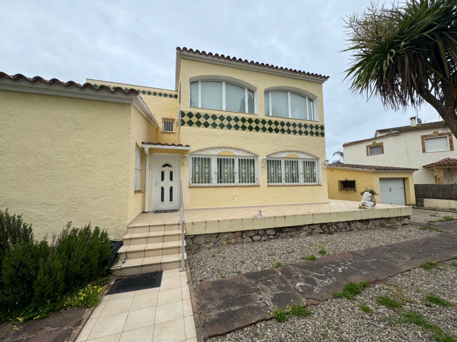 Exterior view of House or chalet for sale in Empuriabrava  with Private garden, Terrace and Storage room