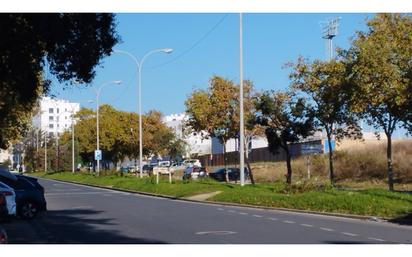 Vista exterior de Pis en venda en  Huelva Capital amb Aire condicionat