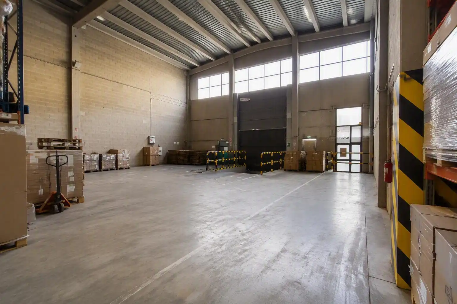 Nau industrial de lloguer a Carrer del Montsià 38, imagen 7