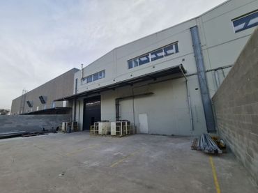 Nave industrial con ascensore in affitto a Zona Industrial