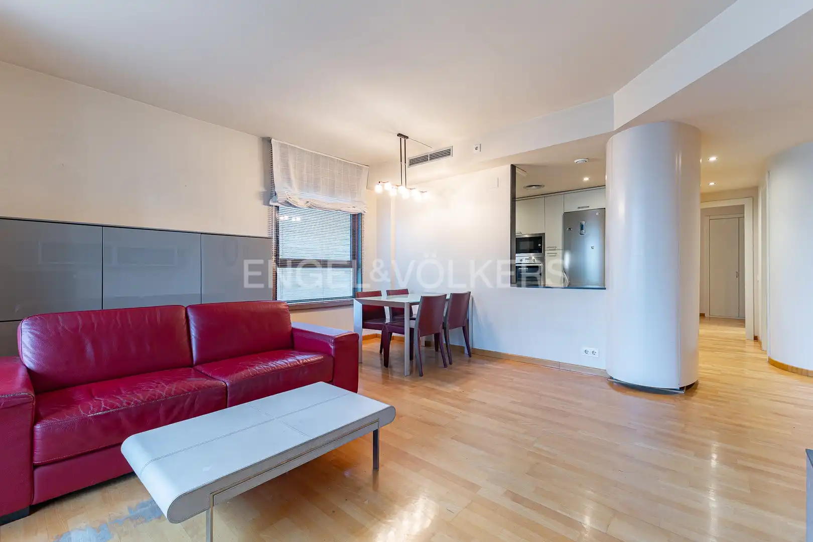 Außenansicht von Wohnung zur Miete in Barcelona mit Klimaanlage, Heizung und Parkett