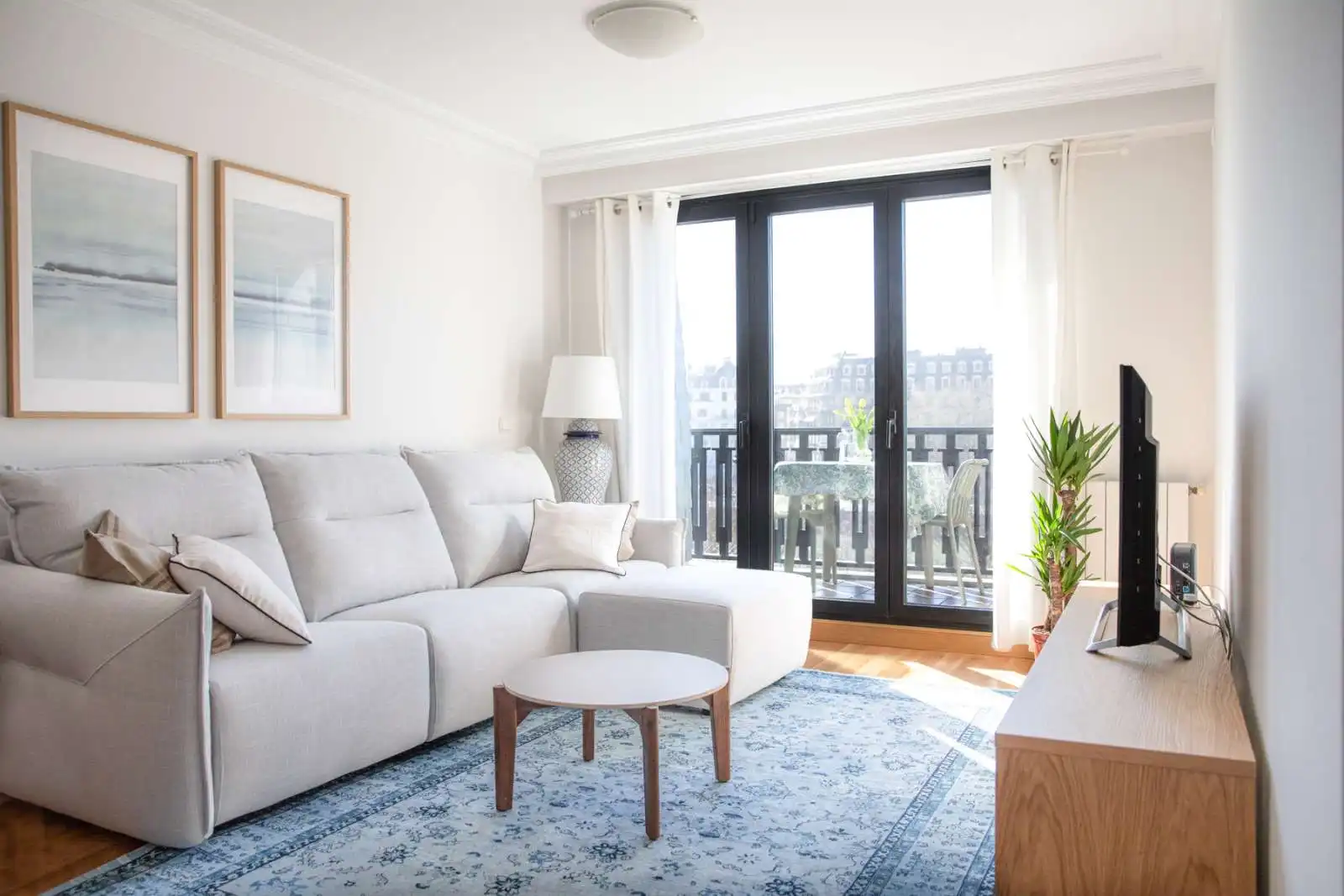 Living room of Apartments for share in Donostia - San Sebastián   with Air Conditioner, Heating and Terrace