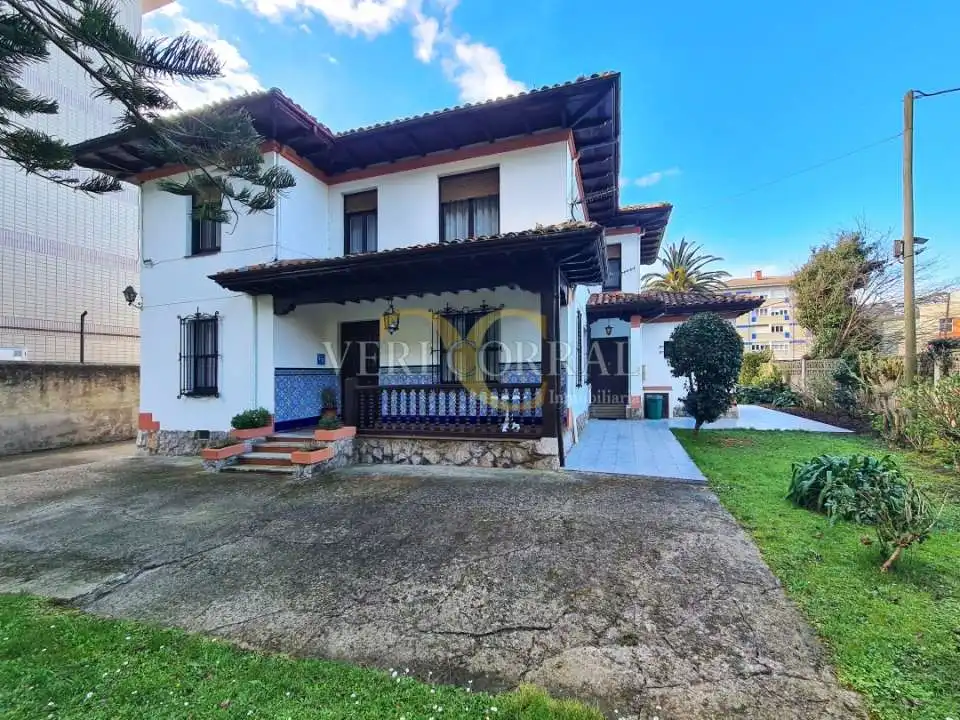 Casa o chalet en venta en Calle de Palacio Valdés, Ribadesella