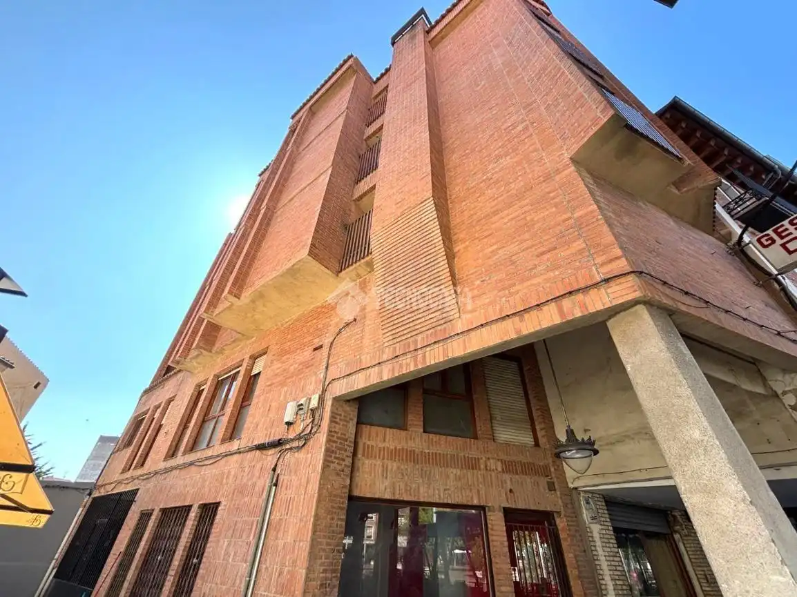 Exterior view of Flat for sale in Medina del Campo  with Terrace and Balcony