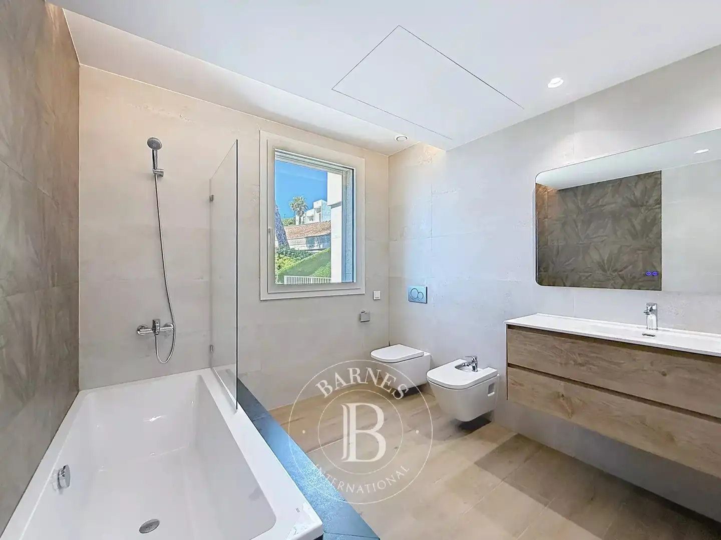 Bathroom of Houses for sale in Arenys de Mar  with Air Conditioner, Heating and Terrace