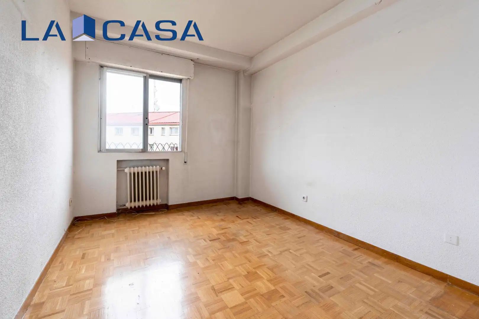 Habitación de Piso en venta en Madrid con Calefacción y Terraza