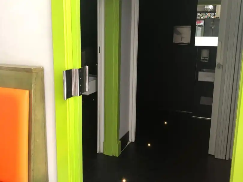 Local en venta en Vigo  con Calefacción, Parquet y Terraza
