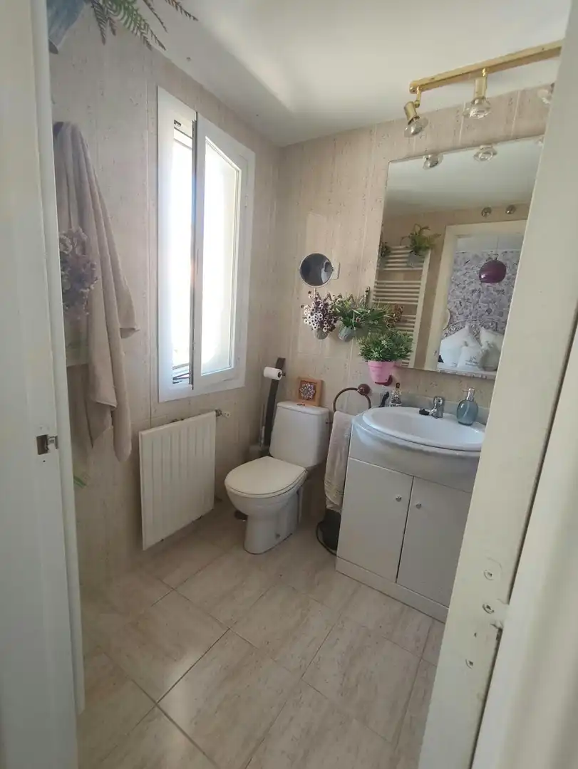Baño de Casa adosada en venta en Valverde de Alcalá, Madrid
