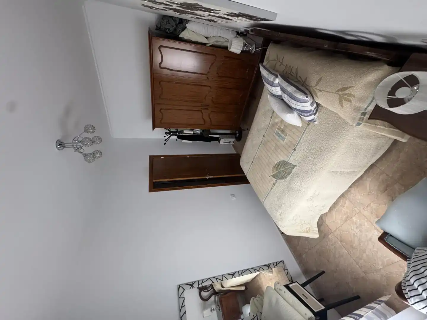 Habitación de Casa adosada en venta en Monesterio con Parquet, Amueblado y Horno