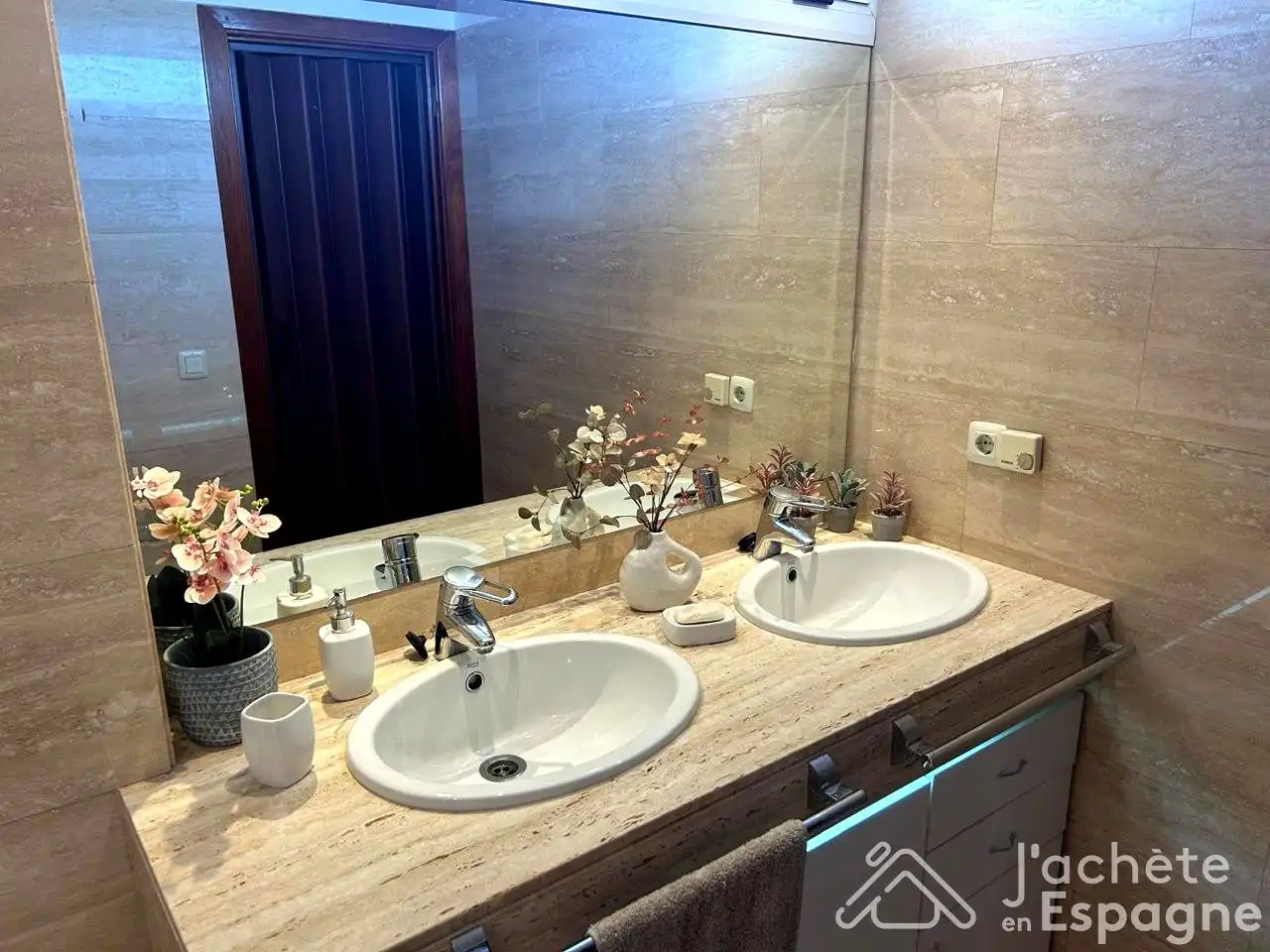 Maisonette zum Verkauf in Madrid, 3, San Jorge / Sant Jordi
