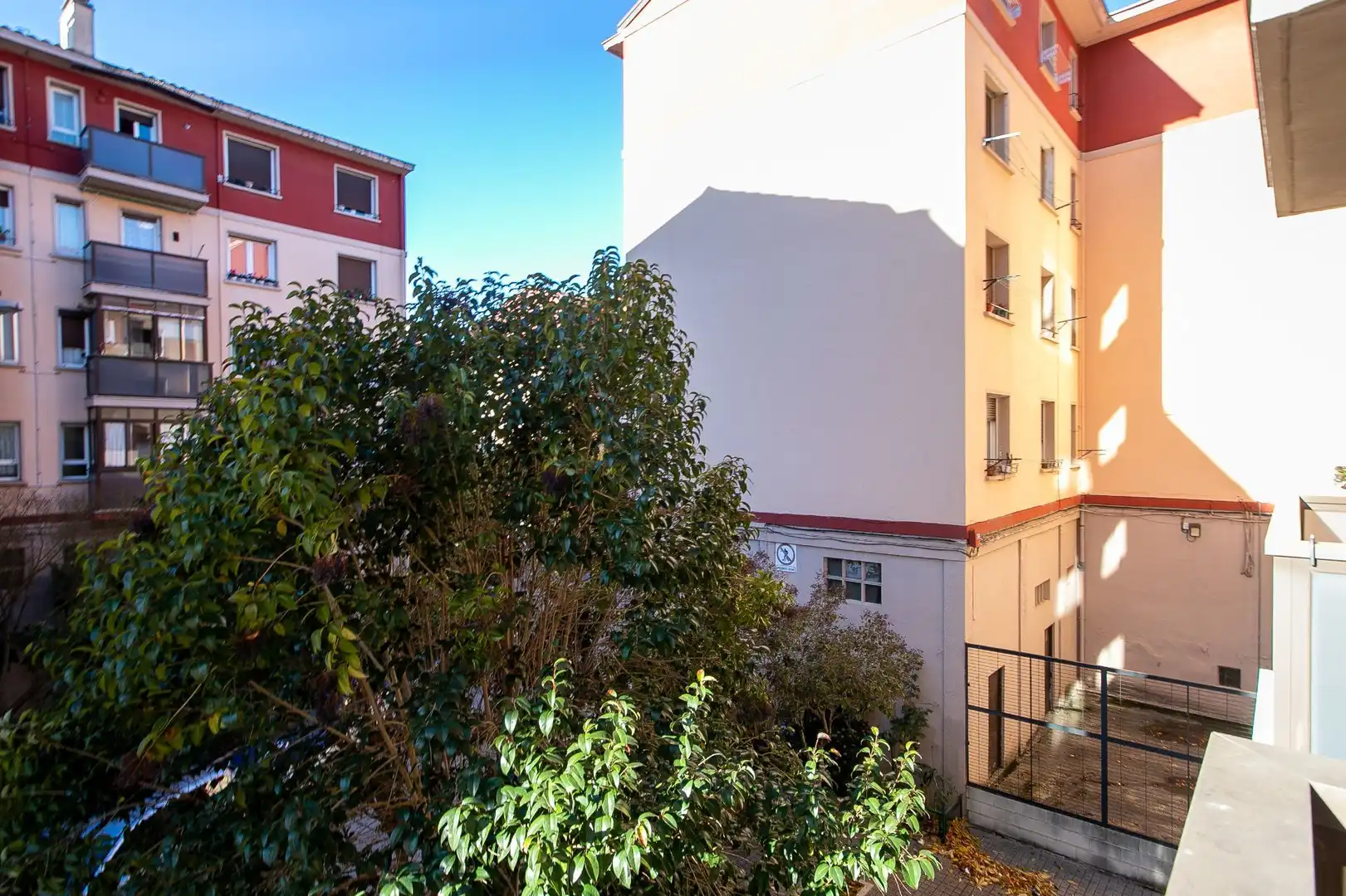 Exterior view of Flat for sale in  Pamplona / Iruña  with Heating, Terrace and Furnished