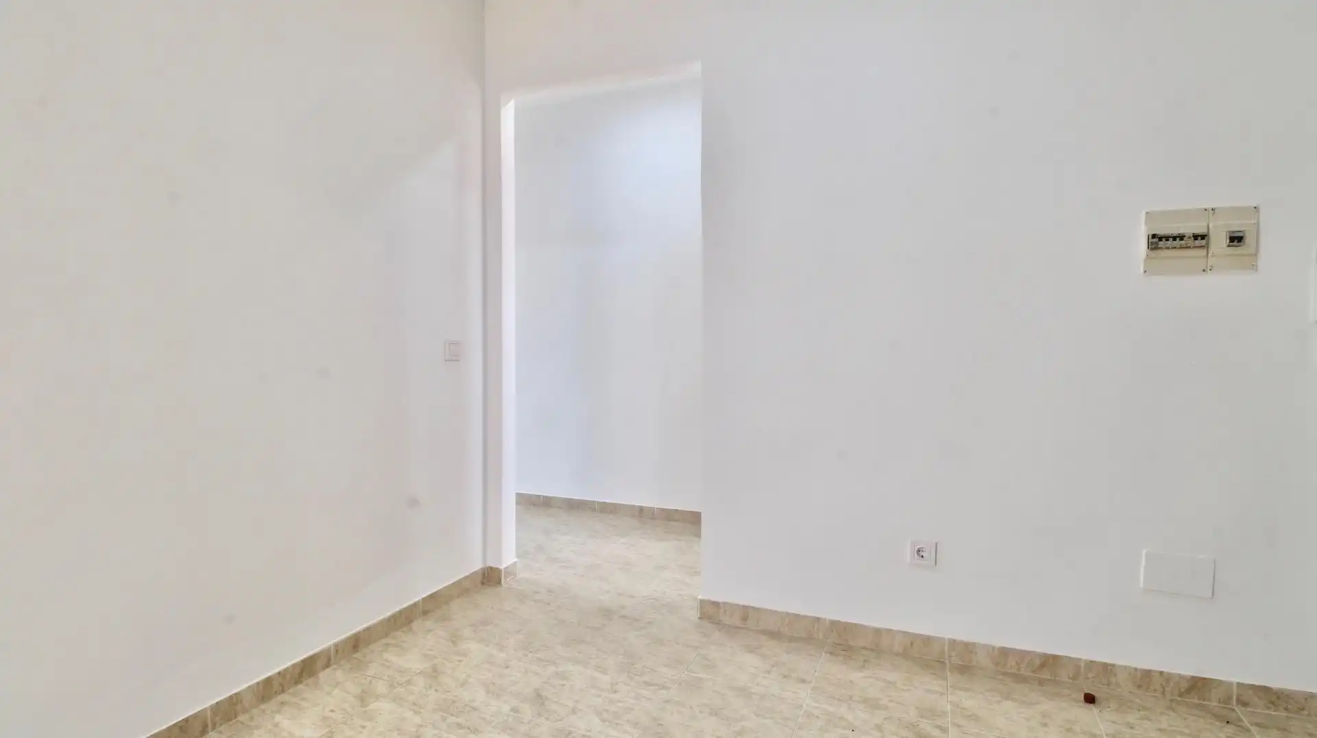 Piso en venta en Roquetas de Mar con Jardín privado, Terraza y Piscina comunitaria