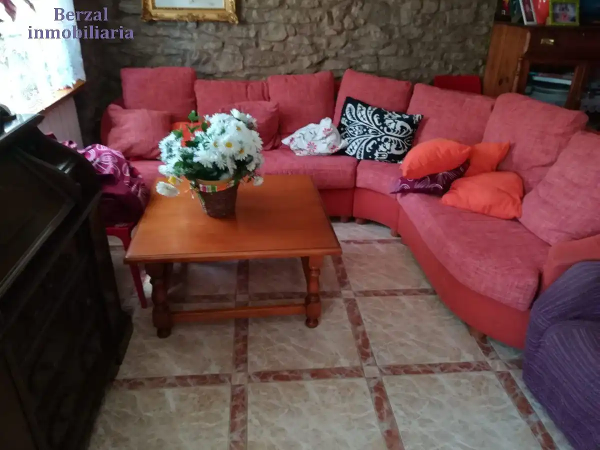 Living room of Country homes for sale in  Logroño  with Private garden, Storage room and Balcony