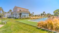 Vista exterior de Casa o xalet en venda en Elche / Elx amb Aire condicionat, Calefacció i Jardí privat