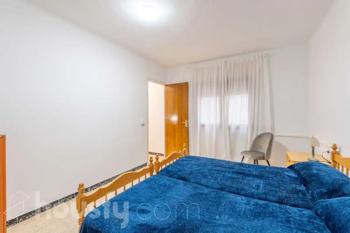 Habitación de Piso en venta en Vilanova i la Geltrú con Calefacción, Terraza y Balcón