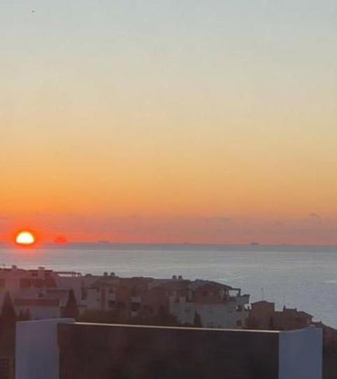 Foto 2 de Casa o chalet de alquiler en La Duquesa, Málaga